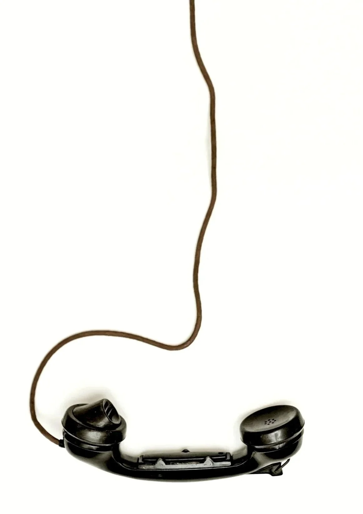A classic telephone, an invitation to get in touch with Jade Collective Interiors